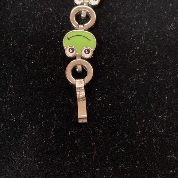 Frog watch, stainless steel w/green frog faces. For any frog lovers & adorable - Picture 8 of 11